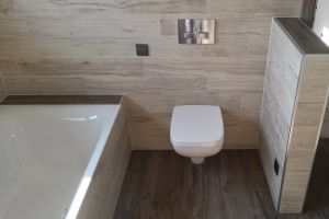 Hueskes Fliesenlegerfachbetrieb Portfolio Fliesen Holzoptik